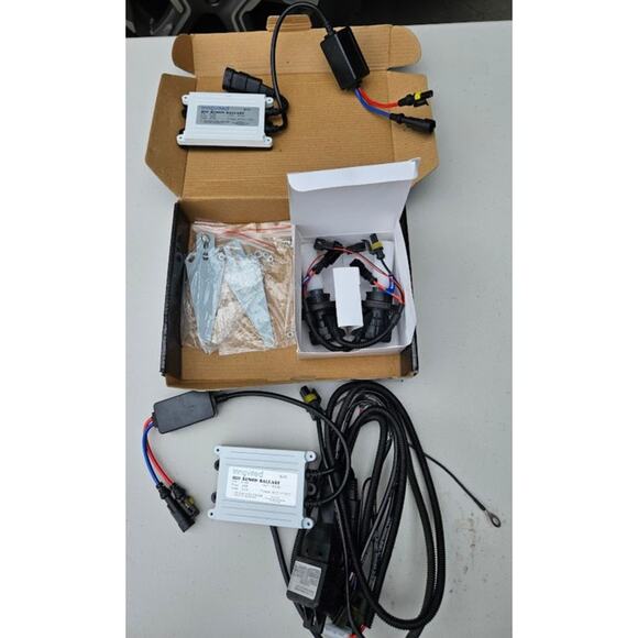 Innovited HID H13 H/L 8000K Bi xenon 2X- 55W Platinum Digital Ballast Ice Blue - Picture 5 of 6